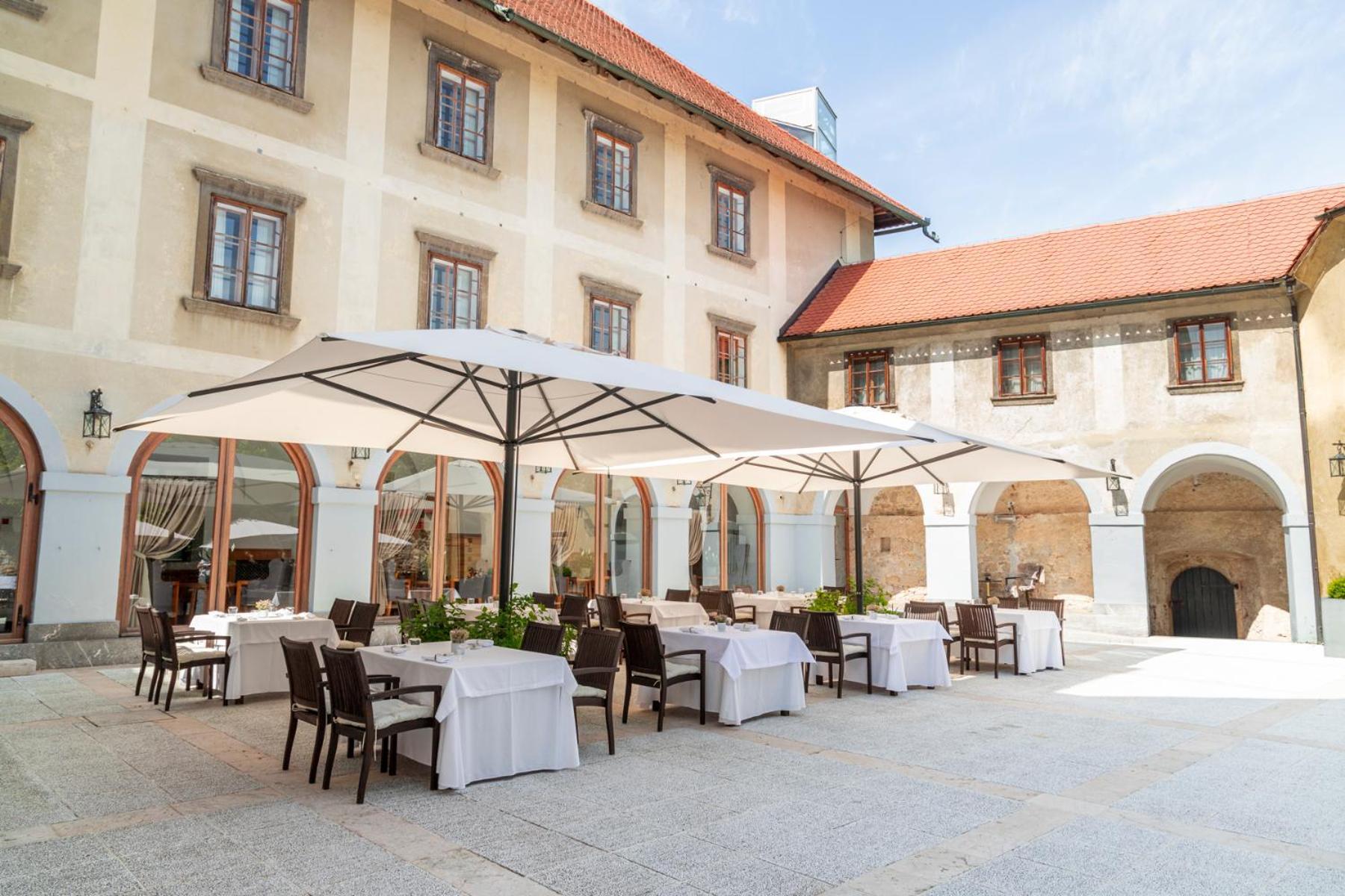 Hotel Grad Otocec - Relais Chateaux 외부 사진