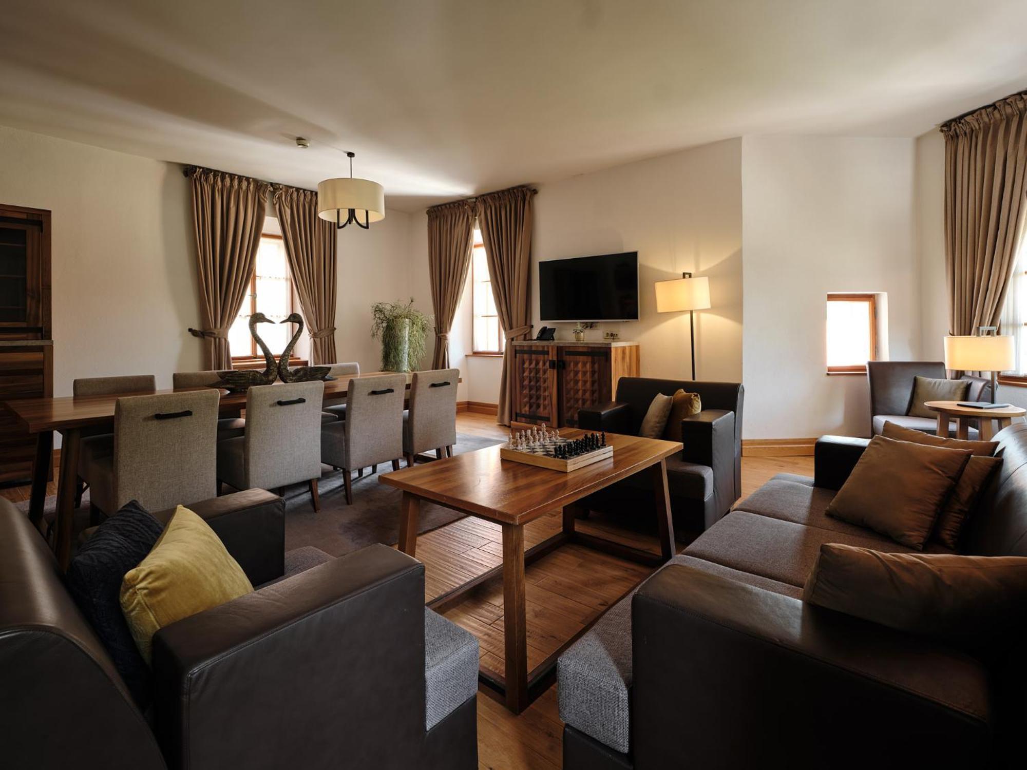 Hotel Grad Otocec - Relais Chateaux 객실 사진