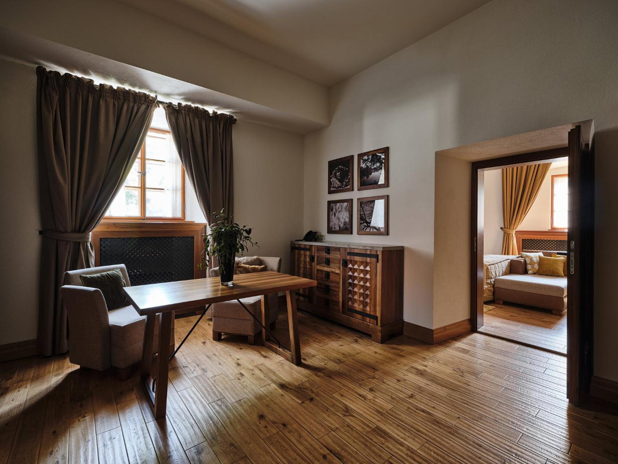 Hotel Grad Otocec - Relais Chateaux 객실 사진