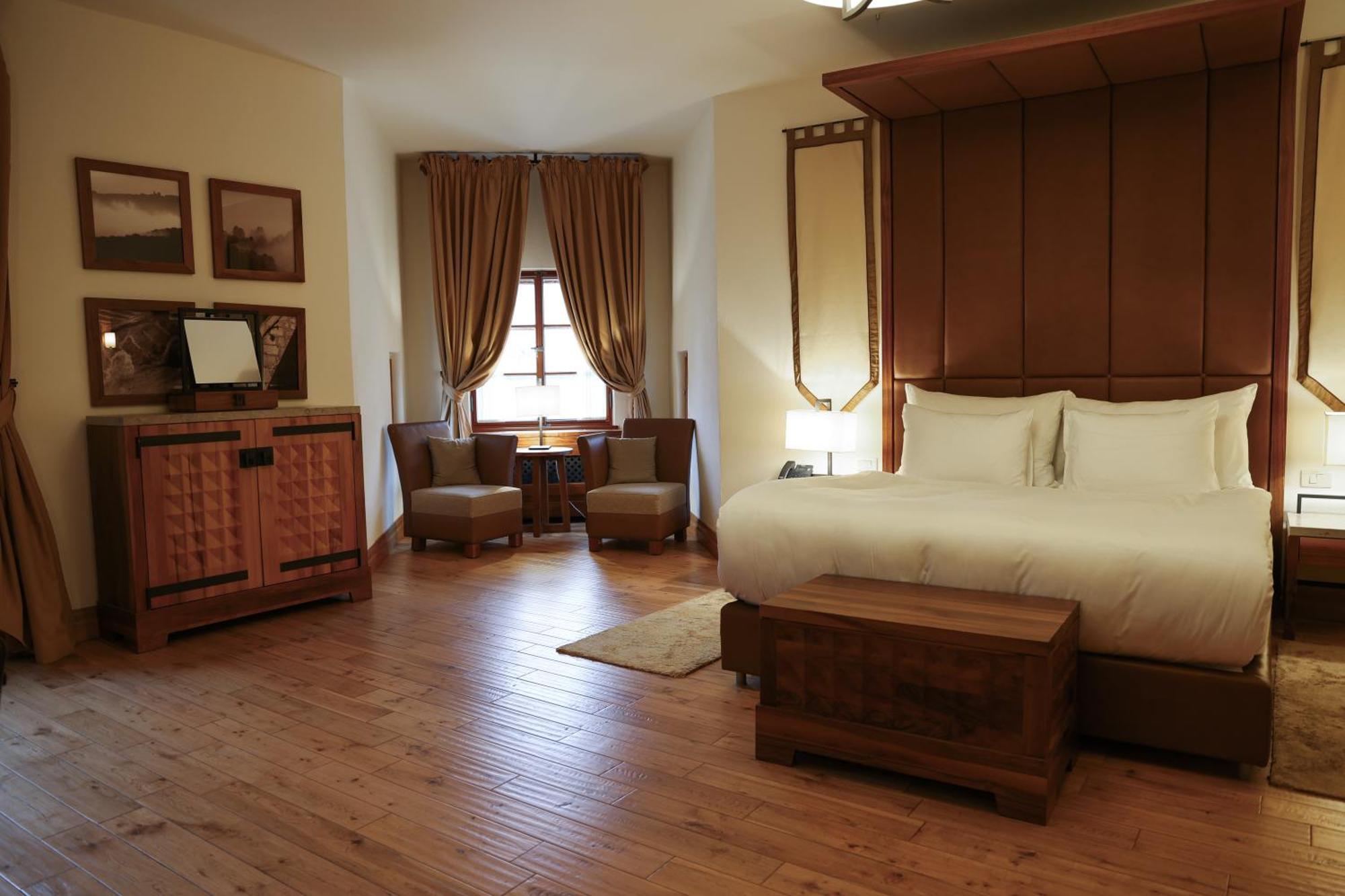 Hotel Grad Otocec - Relais Chateaux 객실 사진